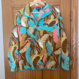 Patagonia Multi colored fleece pullover